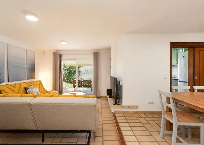 The Concierge - Pool & Tennis 알부페이라