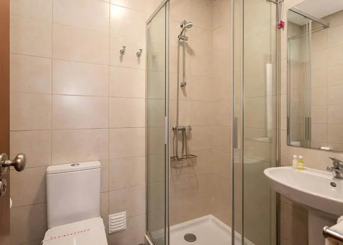 The Concierge - Pool & Tennis *